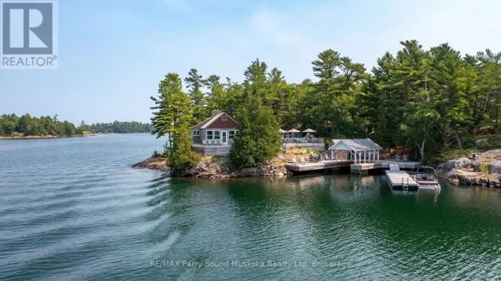 2 A258 ISLAND, The Archipelago
