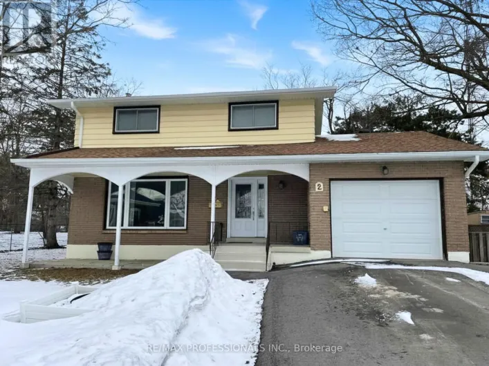 2 AGNES STREET, Barrie