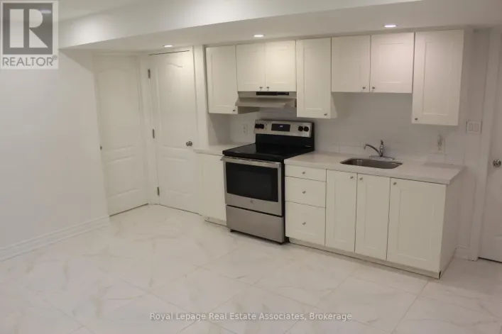 2 BAKERSFIELD ROAD, Brampton