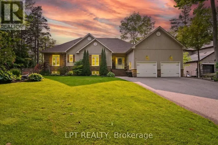 House for sale: 2 BIRCH KNOLL ROAD, Georgina