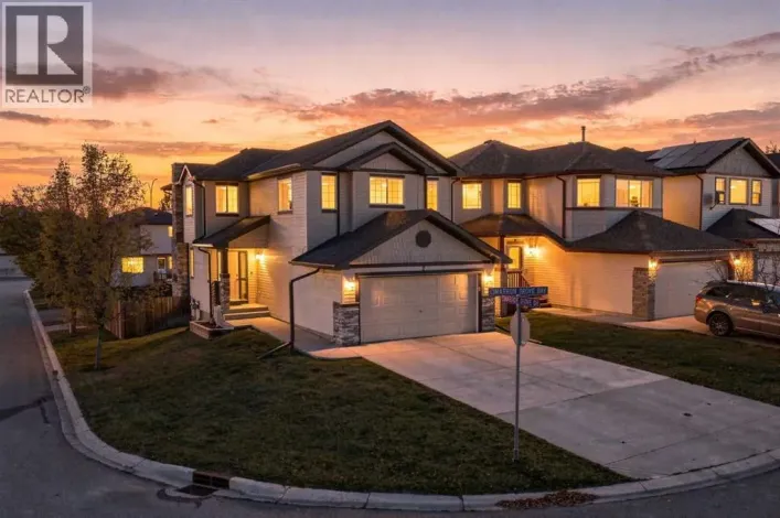 2 Cimarron Grove, Okotoks