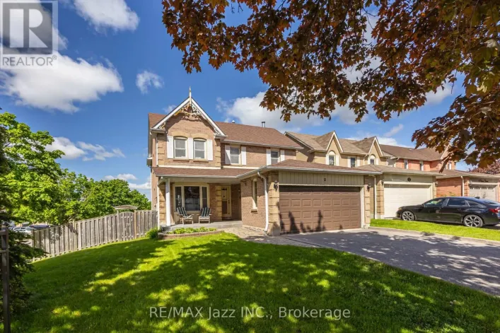 2 COOMER CRESCENT, Ajax