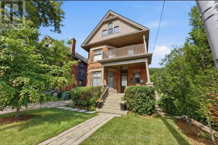2 COTTAGE AVENUE, Hamilton