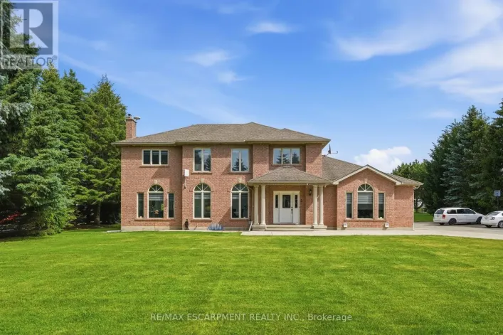 2 CURRIE DRIVE, Puslinch