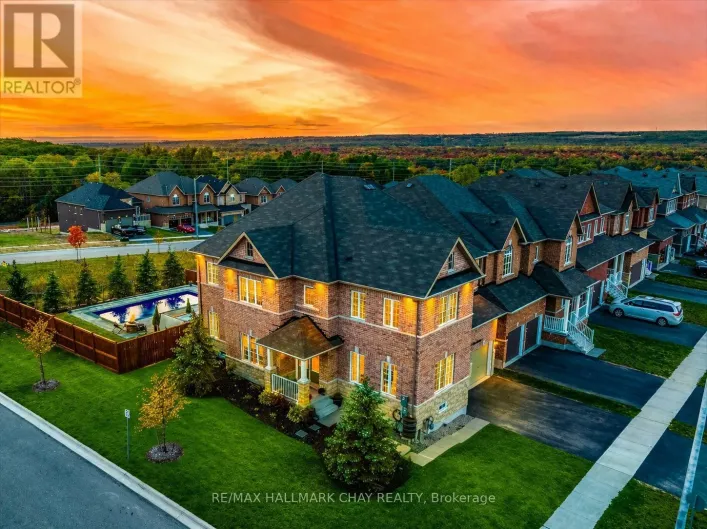 2 CYPRESS POINT STREET, Barrie