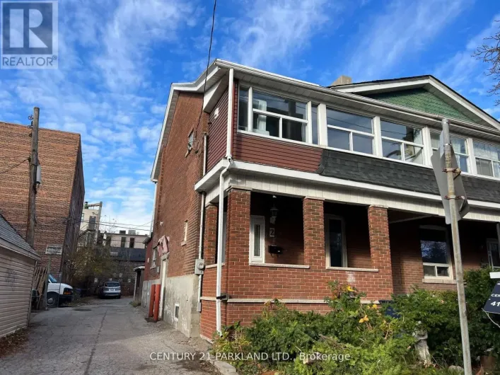 2 DEARBOURNE AVENUE, Toronto