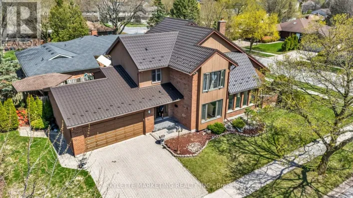 2 DEER VALLEY CRESCENT, London South