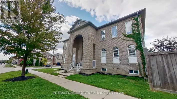 2 DOLCE CRESCENT, Vaughan