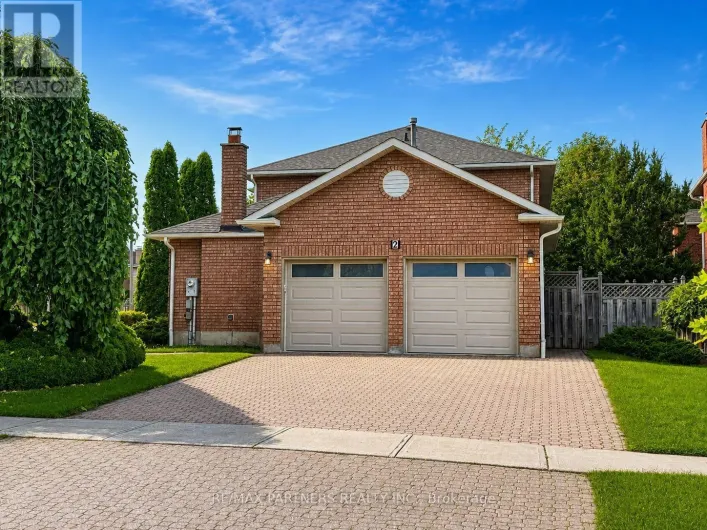 2 GLENHURST ROAD, Richmond Hill