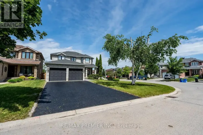 2 GRACE CRESCENT, Barrie