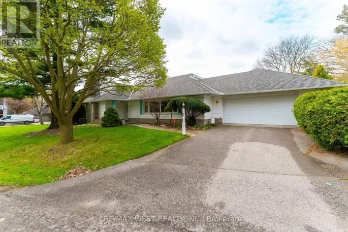 2 GREENFORD ROAD, Toronto