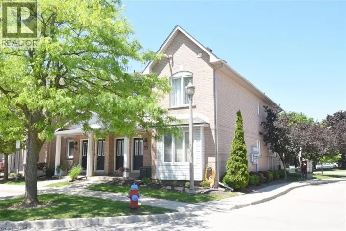 2 HARBOUR Drive Unit# 17, Stoney Creek