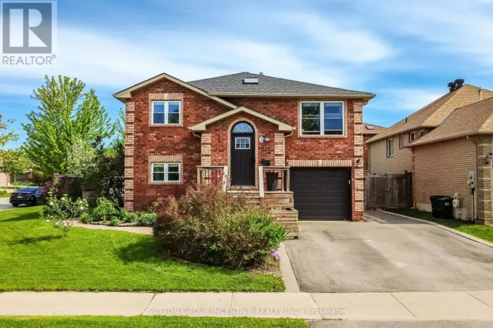 2 HEWITT PLACE, Barrie