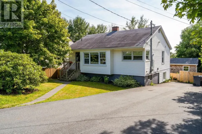 2 Hilltop Terrace, Dartmouth