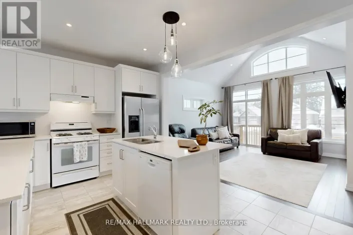 2 HOLTBY COURT, Scugog