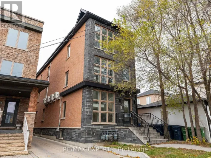 2 HYDE AVENUE, Toronto