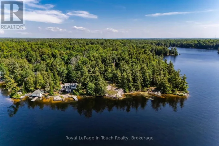2 IS 270 SIX MILE LAKE ISLAND, Georgian Bay