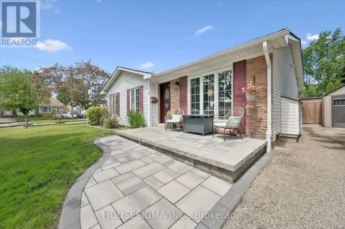 2 KEEWATIN AVENUE, Kitchener
