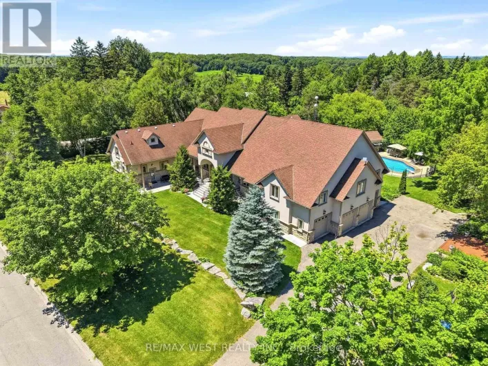 2 KINGSWOOD DRIVE, King
