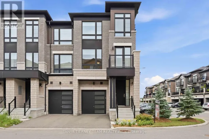 2 LAKE TRAIL WAY, Whitby