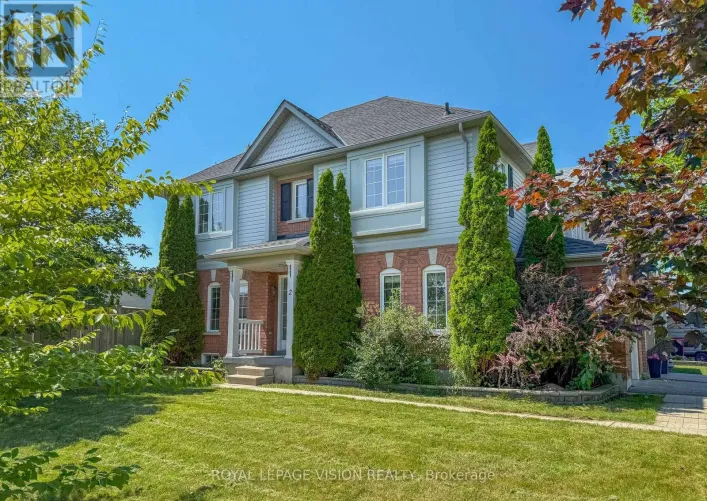 2 LAPRADE SQUARE, Clarington