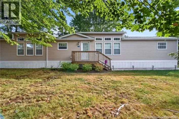 House for sale: 2 Larchwood Street, Moncton