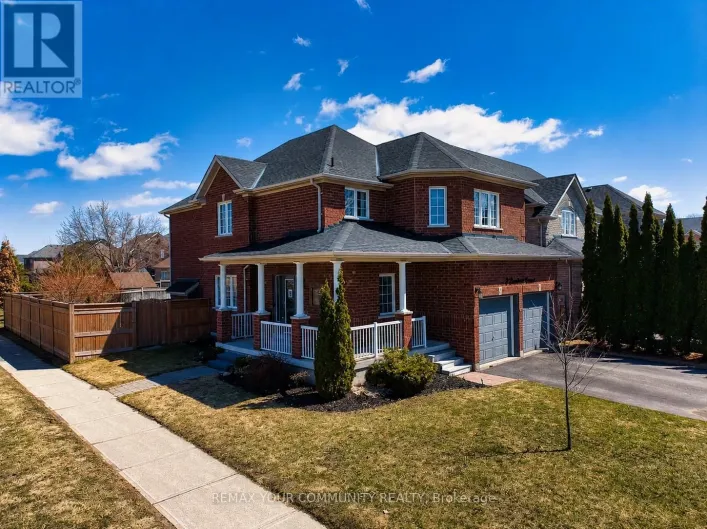 2 LAURELBANK CRESCENT, Georgina