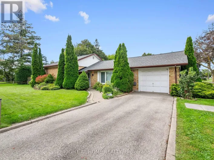 2 LEAVENWORTH CRESCENT, Toronto