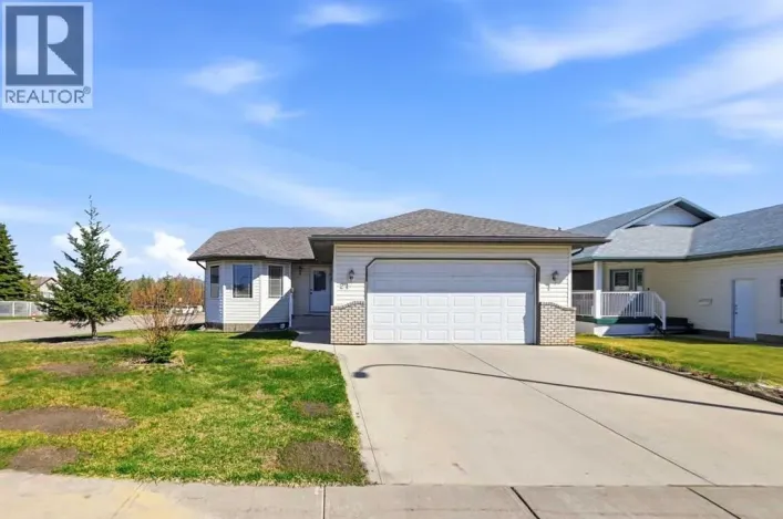 2 Lewis Close, Red Deer