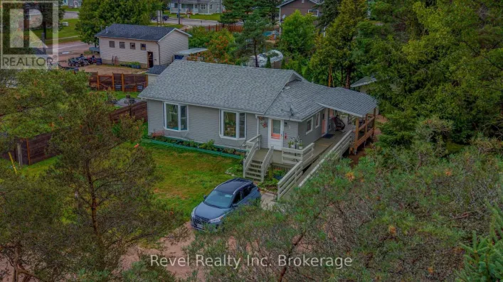 2 LINCOLN AVENUE, South River
