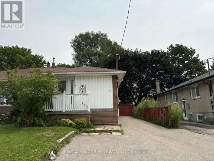 2, LOWER - 121 LUPIN DRIVE, Whitby