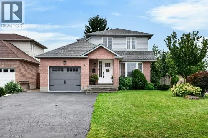 House for sale: 2 LUCIANO Court, Hamilton