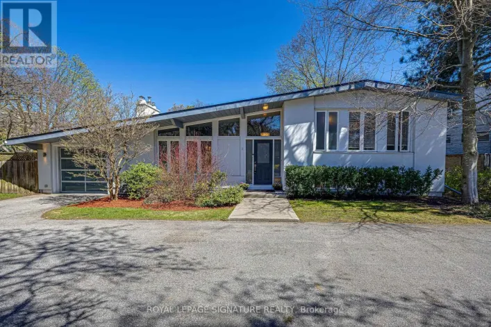 2 PARMBELLE CRESCENT, Toronto