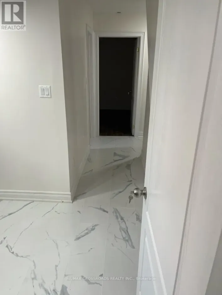 2 PILKINGTON DRIVE, Toronto
