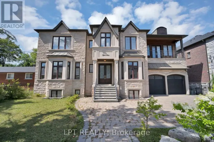 2 POPLAR DRIVE, Richmond Hill