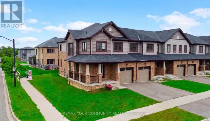 Row / Townhouse for sale: 2 PRESTWICK STREET, Hamilton