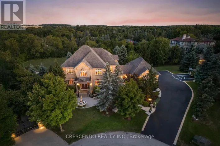 2 PRINCE ADAM COURT, King