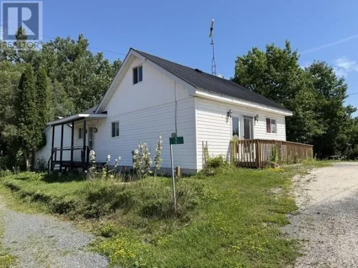 2 Queen Victoria ST, Desbarats