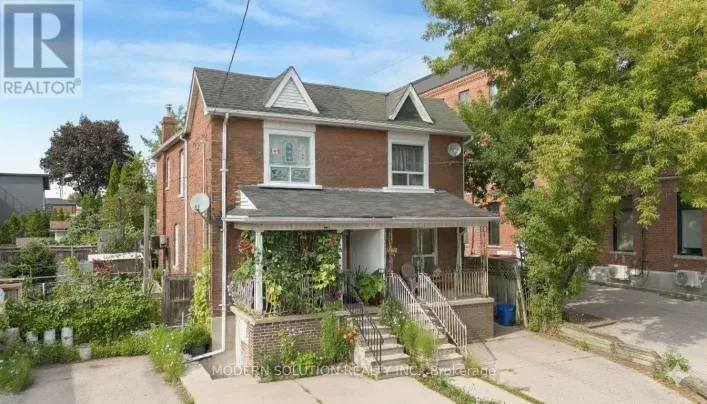 2 ROCKWELL AVENUE, Toronto