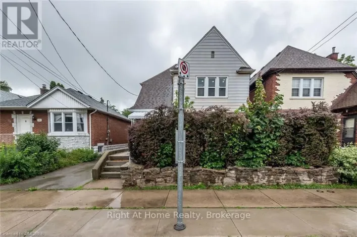 2 ROOM #1 - 104 LONGWOOD ROAD S, Hamilton