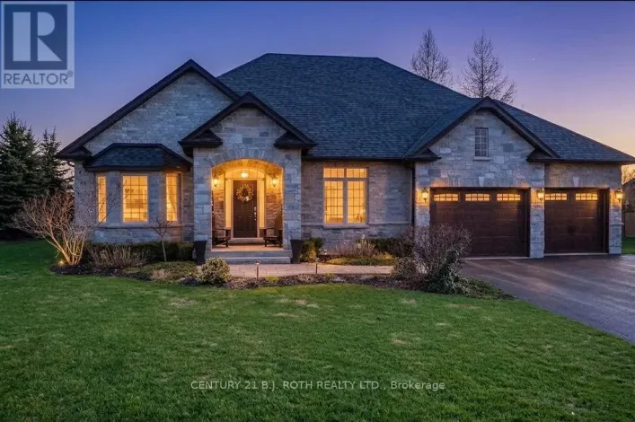 2 ROY HICKLING DRIVE, Springwater