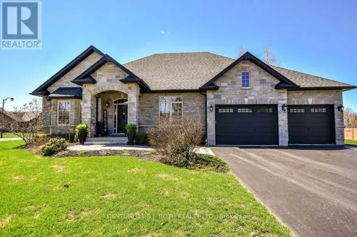 2 ROY HICKLING DRIVE, Springwater