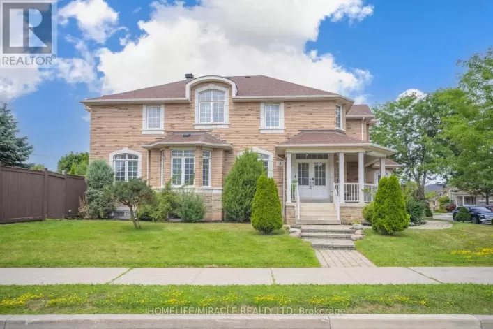 2 ROYCREST STREET, Brampton