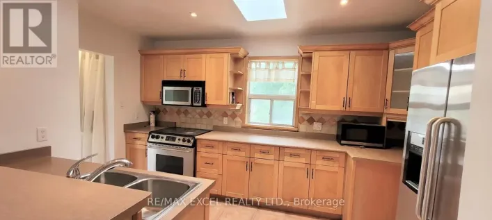 2 RUFFORD ROAD, Toronto