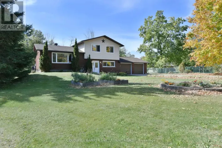 2 SALMON SIDE ROAD, Rideau Lakes