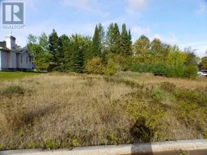 2 SANDY BEACH MEWS, DRYDEN