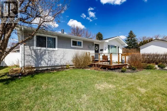 2 Scott Street, Red Deer