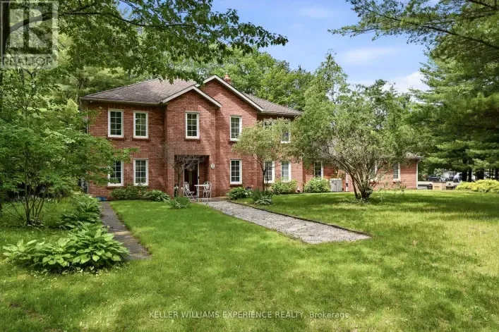 2 SEELEY COURT, Wasaga Beach