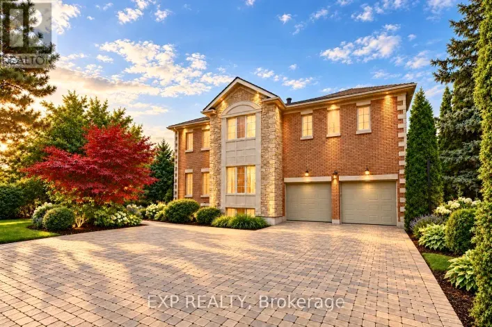2 SHALLMAR GARDENS, Richmond Hill