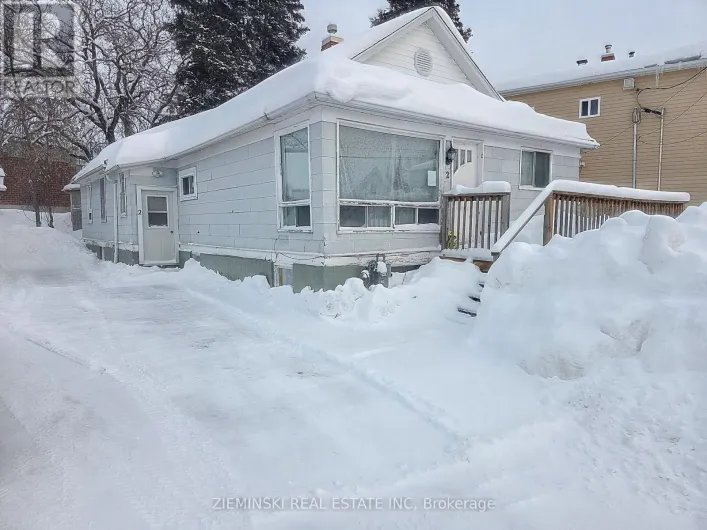 2 STATION ROAD S, Kirkland Lake